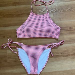 Halter bikini
